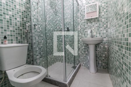 Banheiro Social de apartamento para alugar com 0 quarto, 30m² em Costa Barros, Rio de Janeiro