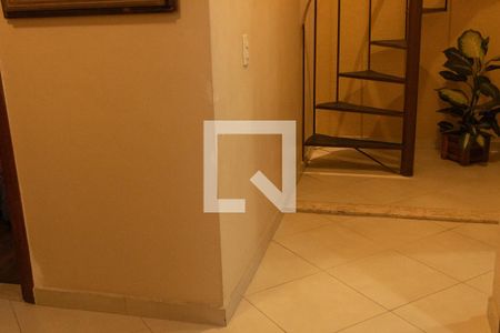 Casa de condomínio à venda com 160m², 3 quartos e 1 vagaHall