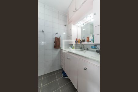 Apartamento à venda com 67m², 2 quartos e 1 vaga Apartamento à venda com 67m², 2 quartos e 1 vagaBanheiro da Suíte