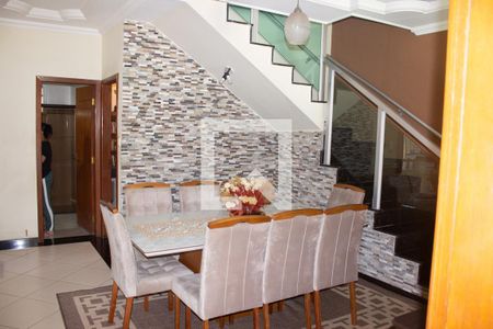 Sala de Jantar de casa à venda com 4 quartos, 170m² em Lúcio de Abreu, Contagem