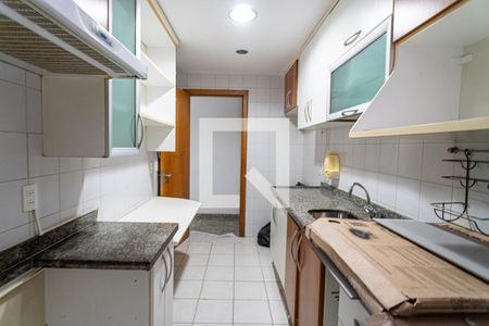 Apartamento à venda com 58m², 2 quartos e 1 vagaCozinha
