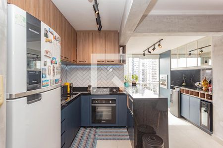 Cozinha de apartamento à venda com 2 quartos, 57m² em Vila Gumercindo, São Paulo