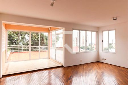 Casa à venda com 2 quartos, 169m² em Vila Madalena, São Paulo