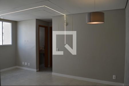 Sala de apartamento para alugar com 2 quartos, 48m² em Parque Maracana, Contagem