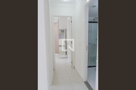 Corredor de apartamento para alugar com 2 quartos, 58m² em Vila Polopoli, São Paulo