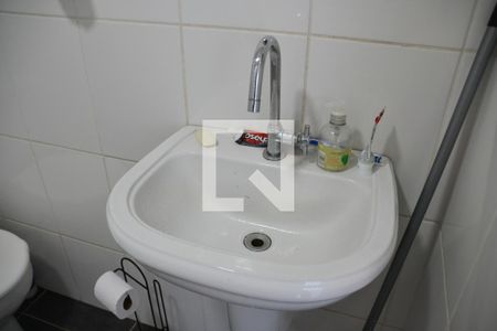 Casa à venda com 322m², 4 quartos e 4 vagas Casa à venda com 322m², 4 quartos e 4 vagasBanheiro 4