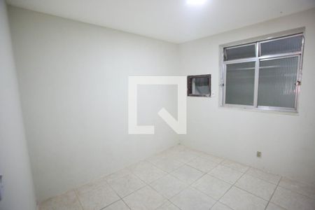Quarto 2 de casa para alugar com 2 quartos, 65m² em Tanque, Rio de Janeiro
