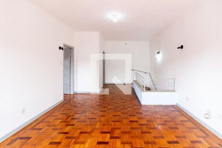 Casa para alugar com 3 quartos, 150m² em Pestana, Osasco