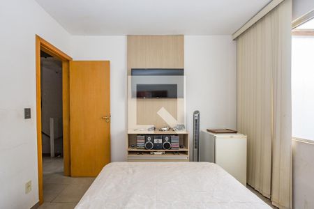 Casa à venda com 115m², 3 quartos e 2 vagasSuíte 2