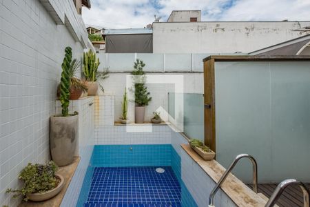 Casa à venda com 115m², 3 quartos e 2 vagasPiscina