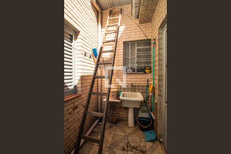 Casa à venda com 77m², 3 quartos e 2 vagasÁrea de Serviço