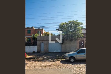 Casa à venda com 77m², 3 quartos e 2 vagasFachada