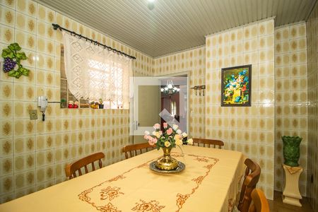 Casa à venda com 77m², 3 quartos e 2 vagasCozinha