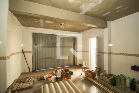 Casa à venda com 77m², 3 quartos e 2 vagasGaragem