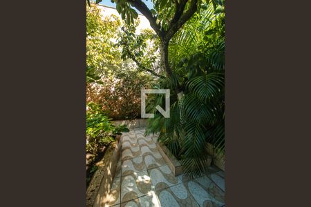 Casa à venda com 77m², 3 quartos e 2 vagasJardim