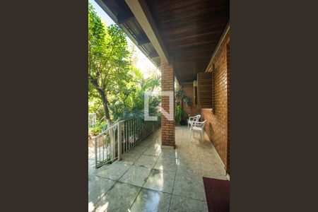 Casa à venda com 77m², 3 quartos e 2 vagasJardim