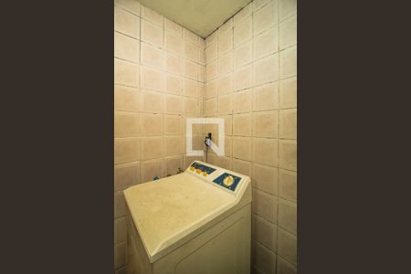 Casa à venda com 77m², 3 quartos e 2 vagasÁrea de Serviço