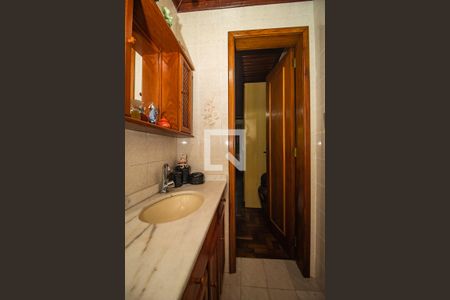 Casa à venda com 77m², 3 quartos e 2 vagasBanheiro da Suíte