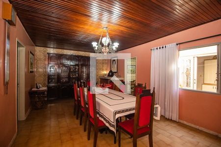 Casa à venda com 77m², 3 quartos e 2 vagasSala 5