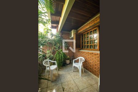 Casa à venda com 77m², 3 quartos e 2 vagasJardim