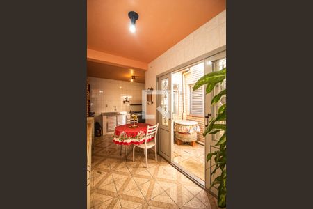 Casa à venda com 77m², 3 quartos e 2 vagasCozinha