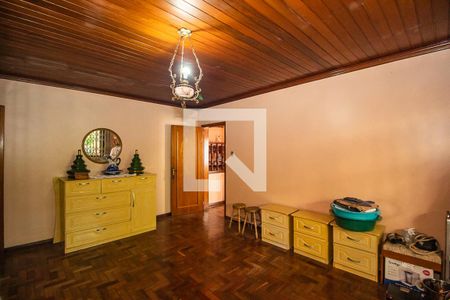 Casa à venda com 77m², 3 quartos e 2 vagasSuite