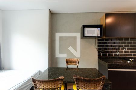 Cozinha de kitnet/studio para alugar com 1 quarto, 24m² em Vila Primavera, São Paulo
