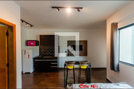 Cozinha de kitnet/studio para alugar com 1 quarto, 26m² em Vila Primavera, São Paulo