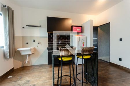 Cozinha de kitnet/studio para alugar com 1 quarto, 24m² em Vila Primavera, São Paulo