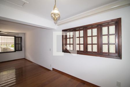 Casa para alugar com 650m², 6 quartos e 4 vagas Casa para alugar com 650m², 6 quartos e 4 vagasSuíte 1