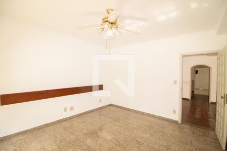 Casa para alugar com 650m², 6 quartos e 4 vagas Casa para alugar com 650m², 6 quartos e 4 vagasSala