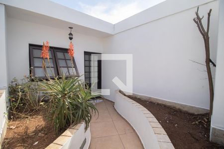 Casa para alugar com 650m², 6 quartos e 4 vagas Casa para alugar com 650m², 6 quartos e 4 vagasÁrea Externa