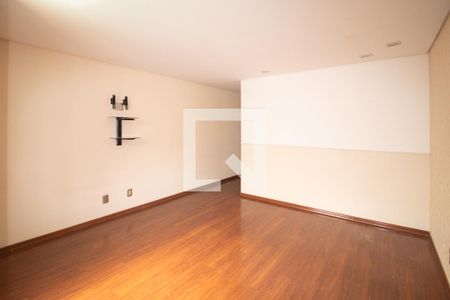 Casa para alugar com 650m², 6 quartos e 4 vagas Casa para alugar com 650m², 6 quartos e 4 vagasSuíte 3