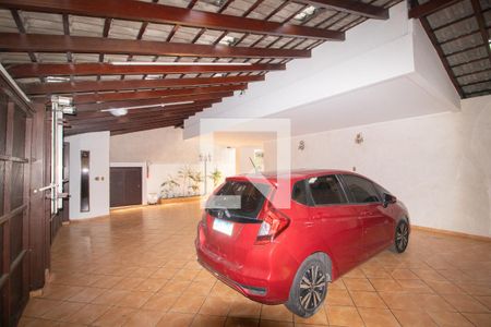 Casa para alugar com 650m², 6 quartos e 4 vagas Casa para alugar com 650m², 6 quartos e 4 vagasGaragem