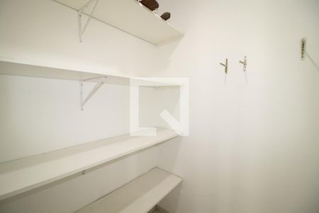 Casa para alugar com 650m², 6 quartos e 4 vagas Casa para alugar com 650m², 6 quartos e 4 vagasÁrea comum