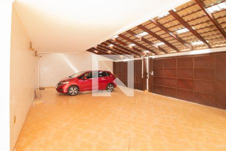 Casa para alugar com 650m², 6 quartos e 4 vagas Casa para alugar com 650m², 6 quartos e 4 vagasGaragem