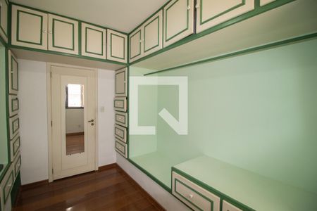 Casa para alugar com 650m², 6 quartos e 4 vagas Casa para alugar com 650m², 6 quartos e 4 vagasQuarto 2