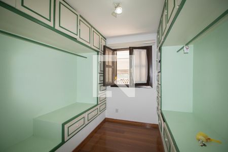 Casa para alugar com 650m², 6 quartos e 4 vagas Casa para alugar com 650m², 6 quartos e 4 vagasQuarto 2