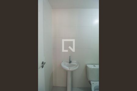 Banheiro de apartamento para alugar com 1 quarto, 27m² em Vila Claudia, São Paulo