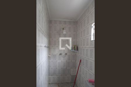 Casa à venda com 400m², 2 quartos e 2 vagasBanheiro Social