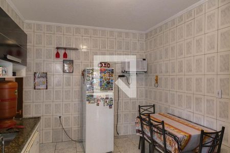 Casa à venda com 400m², 2 quartos e 2 vagasCozinha