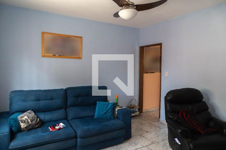 Casa à venda com 400m², 2 quartos e 2 vagasSala