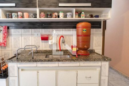 Casa à venda com 400m², 2 quartos e 2 vagasCozinha