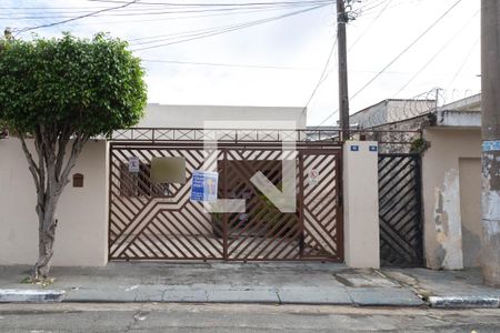 Casa à venda com 400m², 2 quartos e 2 vagasFachada