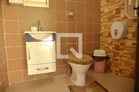 Casa à venda com 260m², 3 quartos e 2 vagasBanheiro Serviço/ Edícula