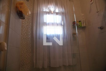 Casa à venda com 260m², 3 quartos e 2 vagasBanheiro 1 - QUartos