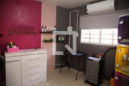 Casa à venda com 260m², 3 quartos e 2 vagasQuarto 2 Edicula /Serviço