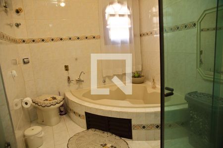 Casa à venda com 260m², 3 quartos e 2 vagasBanheiro da Suíte