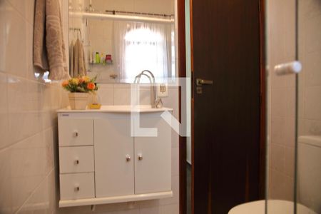 Casa à venda com 260m², 3 quartos e 2 vagasBanheiro 1 - Quartos