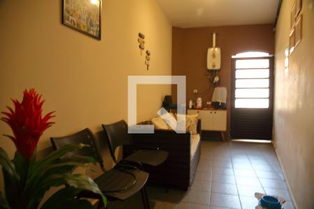 Casa à venda com 260m², 3 quartos e 2 vagasVaranda/ Quintal - Entrada